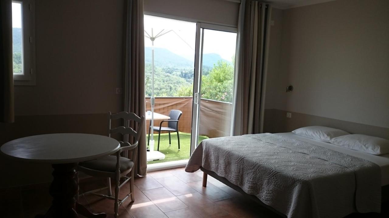 Bagnols-en-Forêt Au Relais Provencal酒店 外观 照片