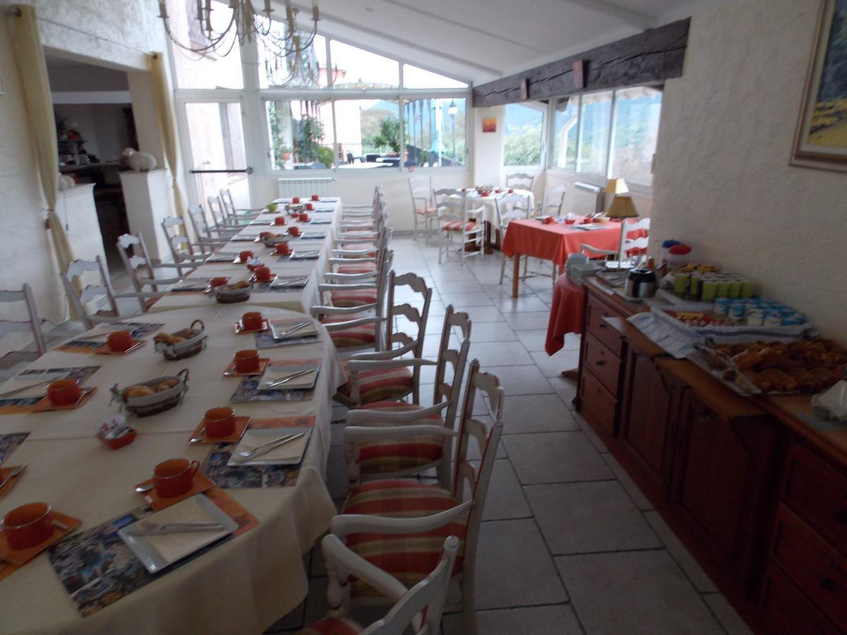 Bagnols-en-Forêt Au Relais Provencal酒店 外观 照片